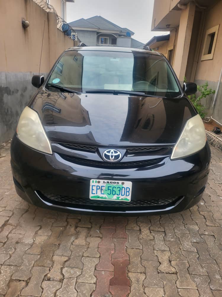 Toyota Sienna-2009 for rent by Kuniz Services Limited